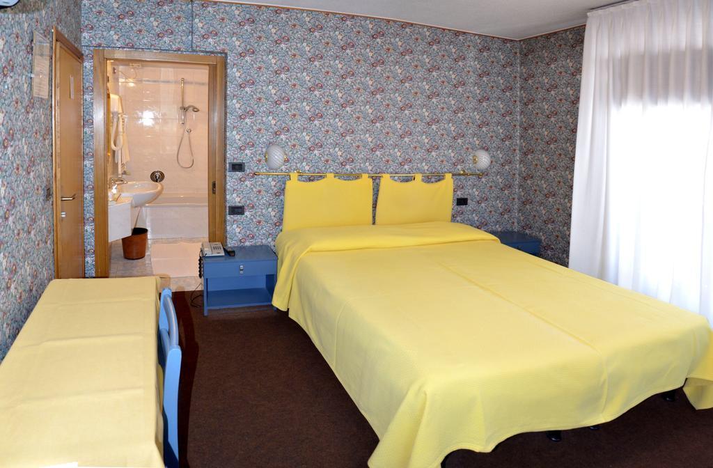 Hotel Cervo Bormio Room photo