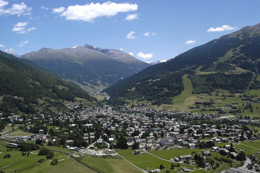 Hotel Cervo Bormio Exterior photo